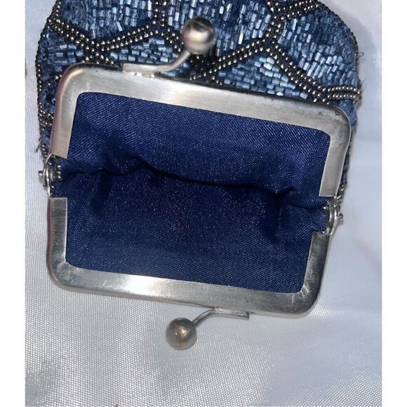 Elegant Blue Beaded Clutch - Picture 14 of 14